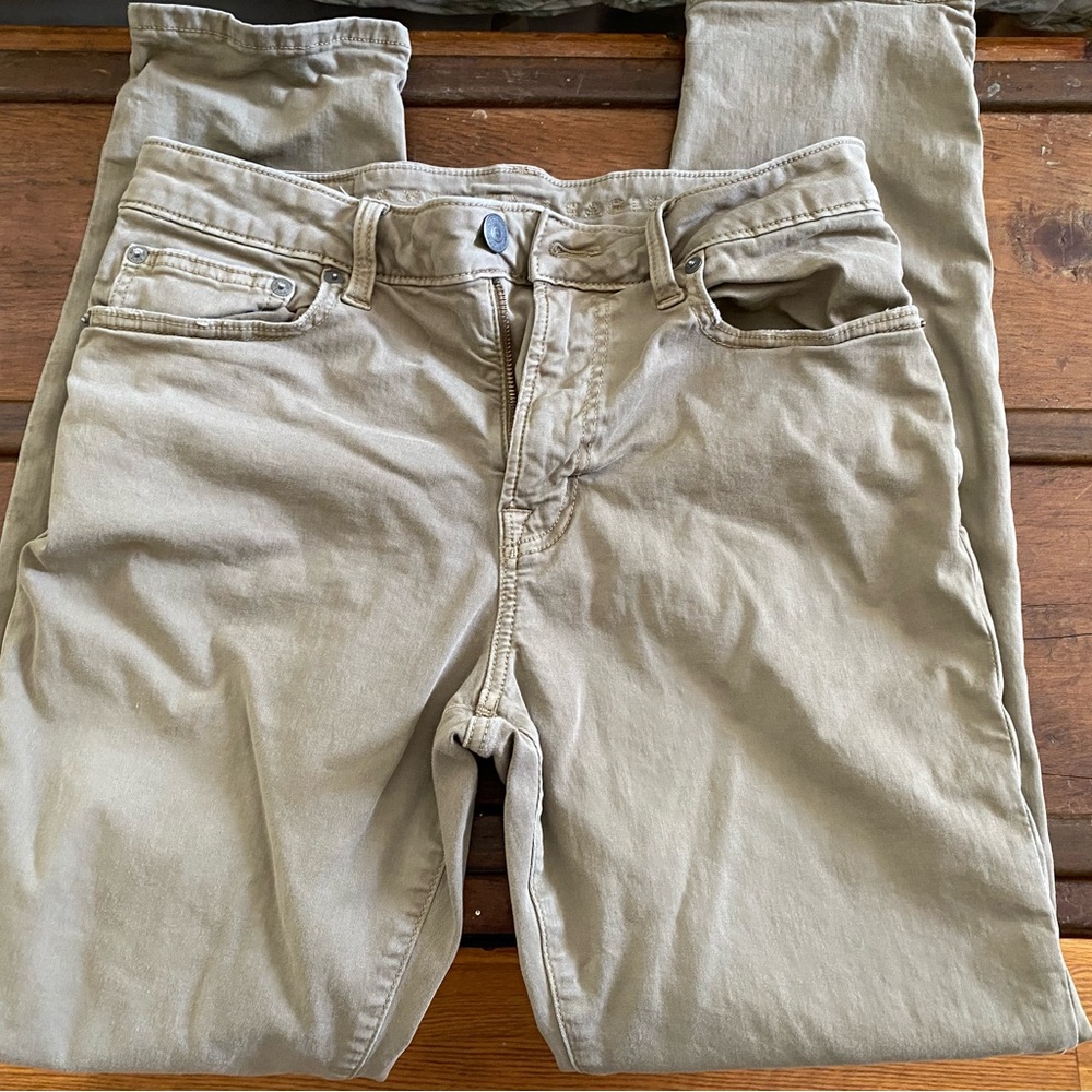 Tan American Eagle Jeans 31x32